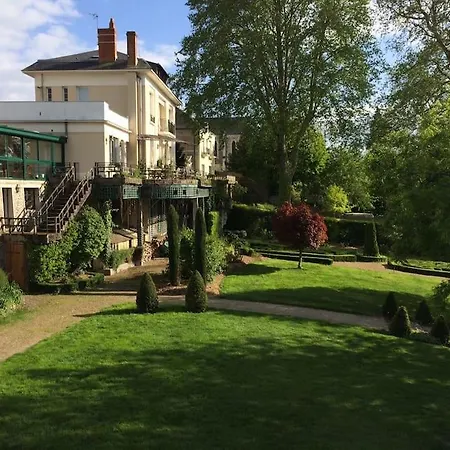 Maison De Famille De Charme En Pleine Nature En Bord De Riviere A 20 Min D'angers 빌라 *