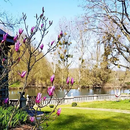 Maison De Famille De Charme En Pleine Nature En Bord De Riviere A 20 Min D'angers 빌라 Seiches-sur-le-Loir