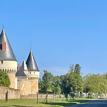 Maison De Famille De Charme En Pleine Nature En Bord De Riviere A 20 Min D'angers Seiches-sur-le-Loir