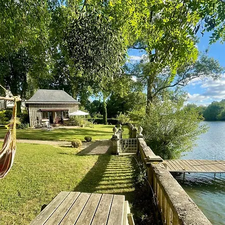 Вилла Maison De Famille De Charme En Pleine Nature En Bord De Riviere A 20 Min D'angers