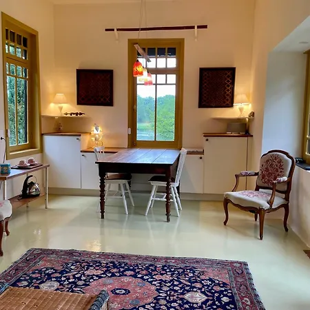 Maison De Famille De Charme En Pleine Nature En Bord De Riviere A 20 Min D'angers Вилла *