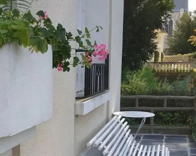 Maison De Famille De Charme En Pleine Nature En Bord De Riviere A 20 Min D'angers Вилла