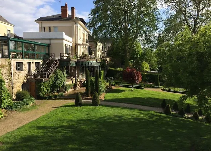 Maison De Famille De Charme En Pleine Nature En Bord De Riviere A 20 Min D'angers Villa *