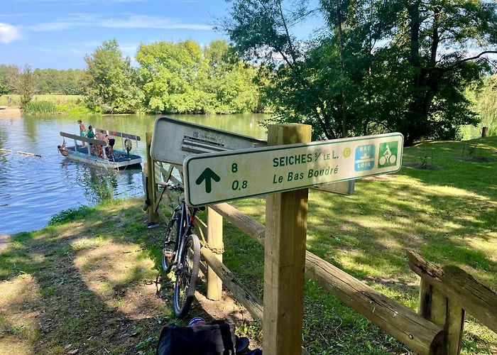 Villa Maison De Famille De Charme En Pleine Nature En Bord De Riviere A 20 Min D'angers *