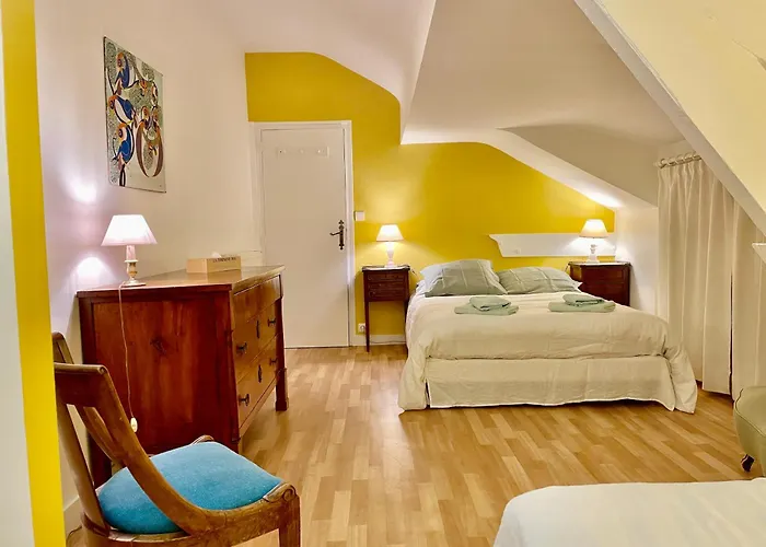 Вилла Maison De Famille De Charme En Pleine Nature En Bord De Riviere A 20 Min D'angers Seiches-sur-le-Loir